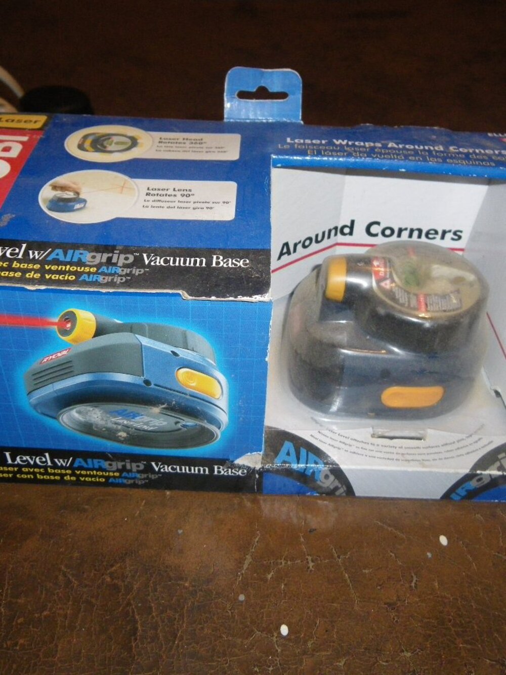 Ryobi Laser Level w/ Airgrip Vacuum Base & Padded Case ELL0001 - New in Box!